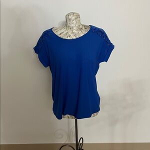 🩷5/$25 #99 Beechers Brook Blue shirt size L